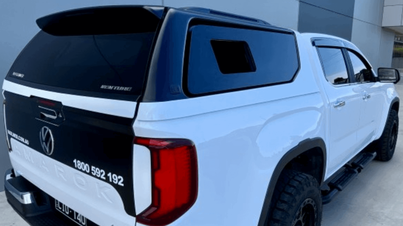 DUAL - FUNCTION SIDE WINDOW FOR VENTURE CANOPY