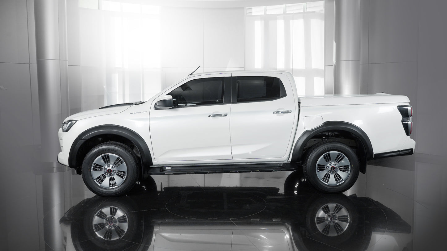MAX FENDER FLARES - ISUZU DMAX 2020+ – Maxliner Europe
