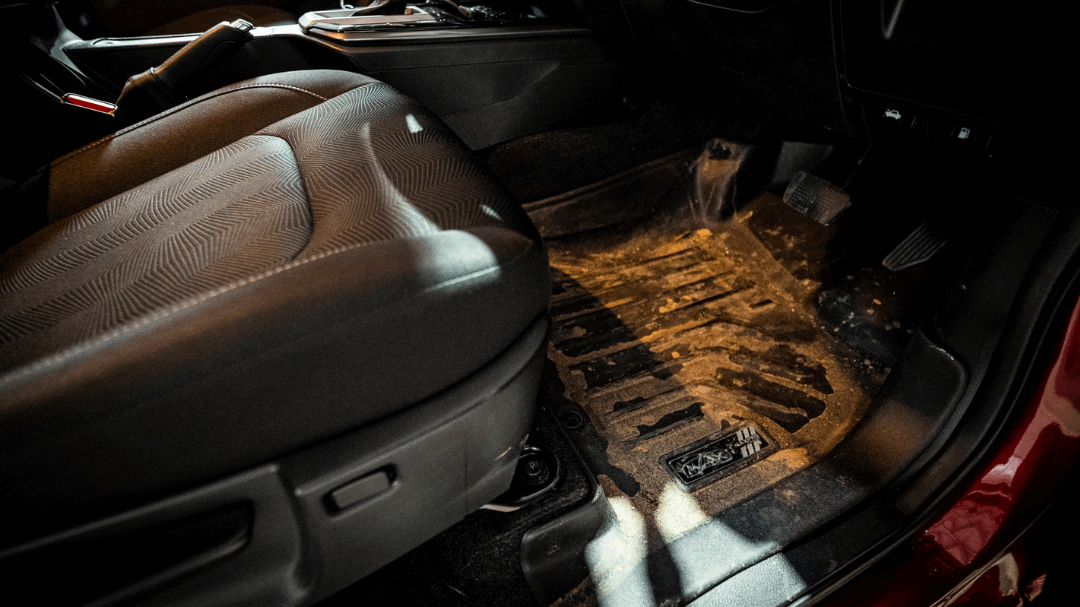 MAXPRO FLOORLINER - FORD & AMAROK 2023+