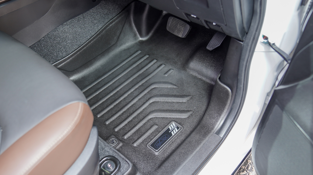 MAXPRO FLOORLINER - ISUZU DMAX 2020+ (RHD)
