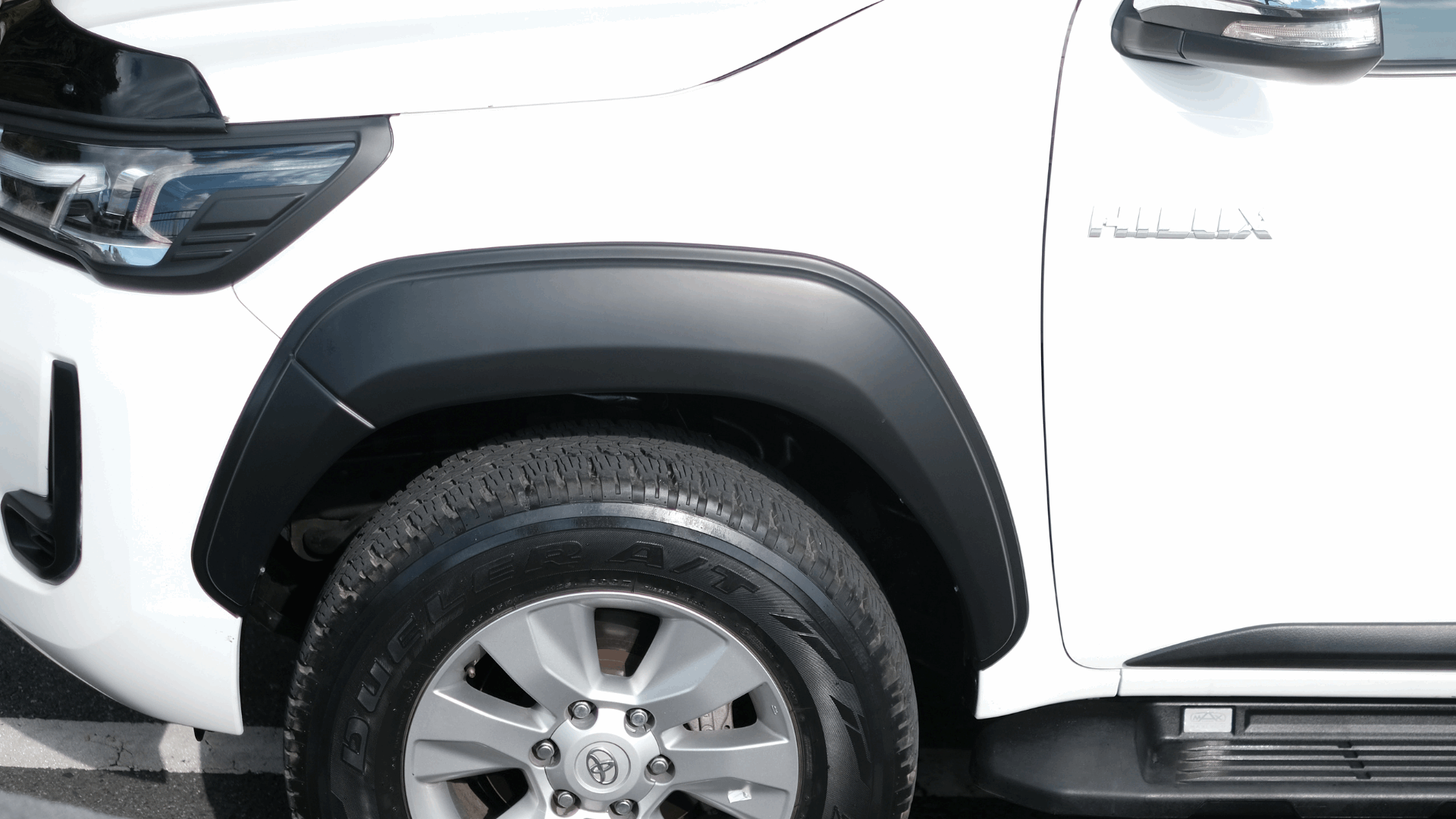 MAXFENDER FLARE - TOYOTA HILUX 2015-2019