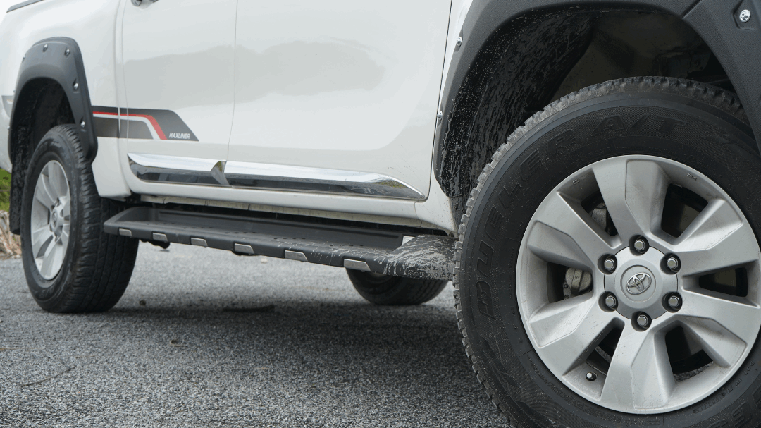 MAXSIDE MOLDING - TOYOTA HILUX 2015+