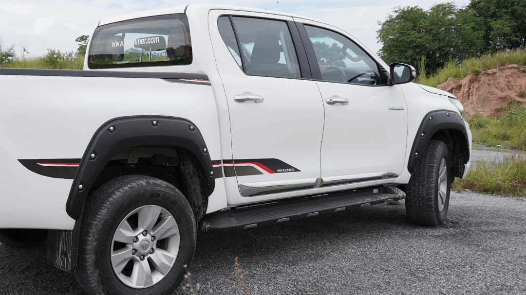 MAXSIDE MOLDING - TOYOTA HILUX 2015+
