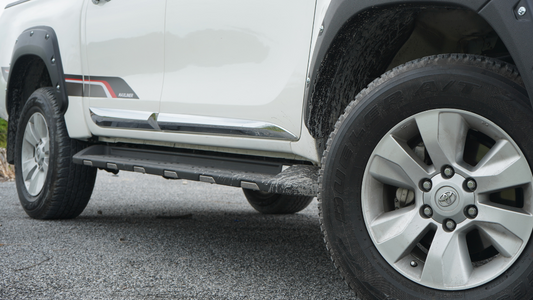 MAXSIDE MOLDING - TOYOTA HILUX 2015+