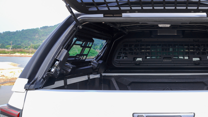 MAXMESH DOGGY WINDOW FOR VENTURE CANOPY