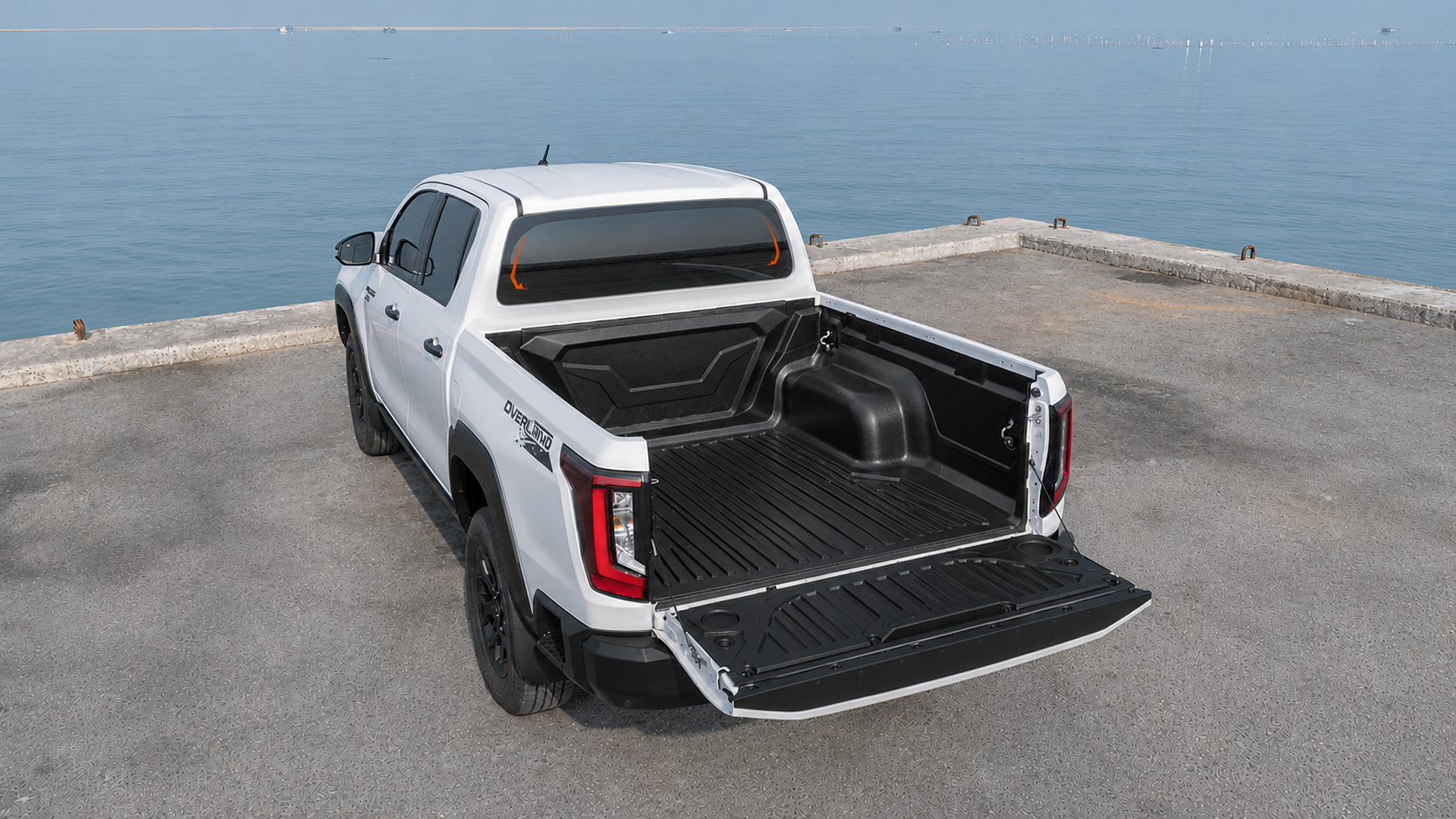 MAXLINER - TOYOTA HILUX 2026+ (NO LOGO)
